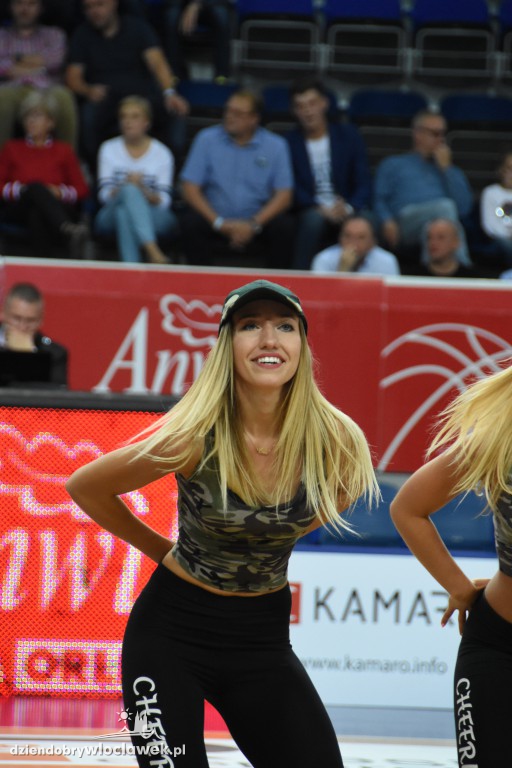 KBC 2017: cheerleaderki podczas finału