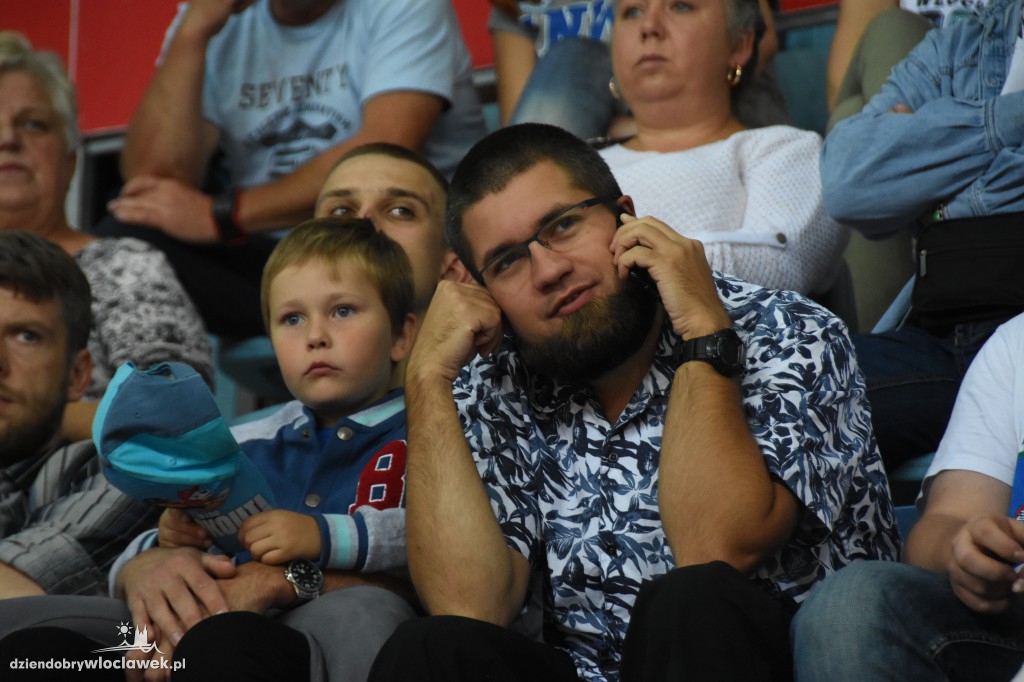 KBC 2017: Kibice na meczu Anwil-Dolphins