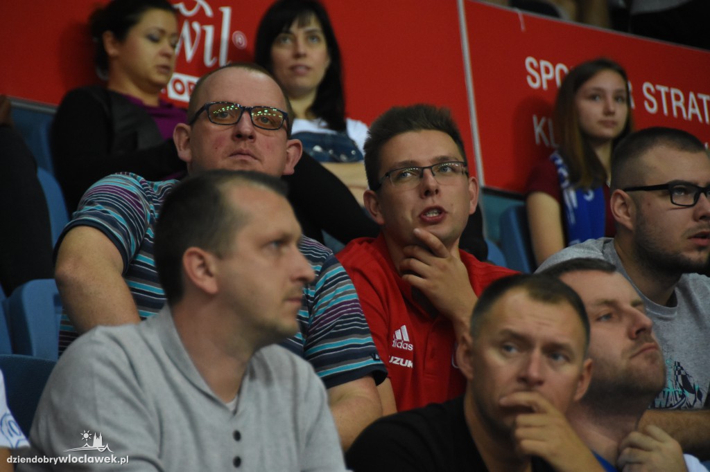 KBC 2017: Kibice na meczu Anwil-Dolphins