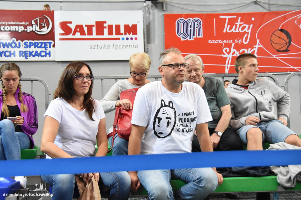KBC 2017: Kibice na meczu Anwil-Dolphins
