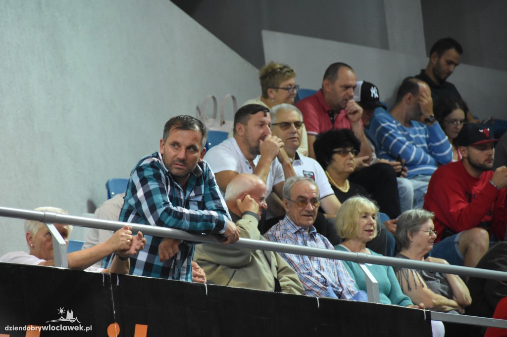 KBC 2017: Kibice na meczu Anwil-Dolphins