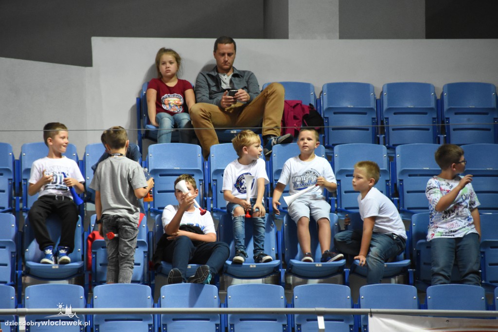 KBC 2017: Kibice na meczu Anwil-Dolphins