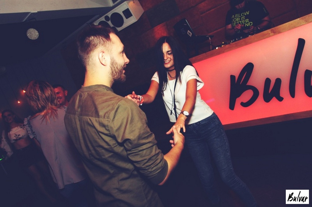 Million: Sobotnia noc w sali Bulvar