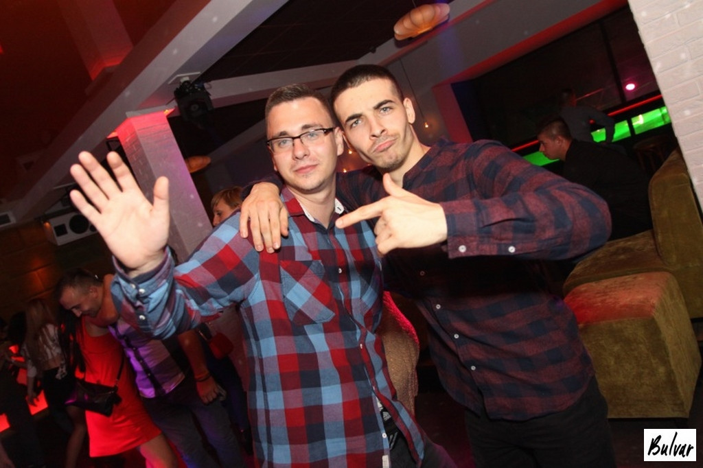 Million: Sobotnia noc w sali Bulvar
