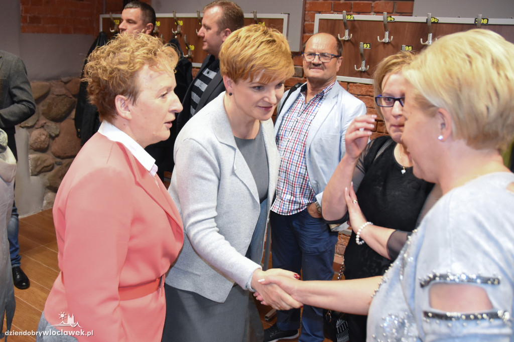 Debata PO o zmianach w oświacie