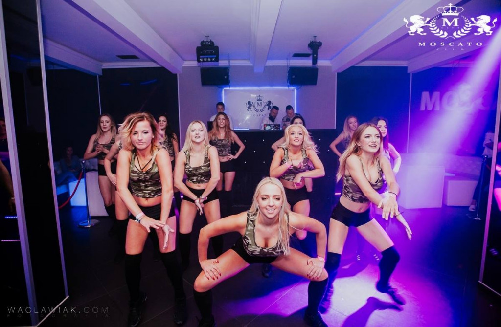 Moscato Club:  Dj Seli & Anwil Dance Team