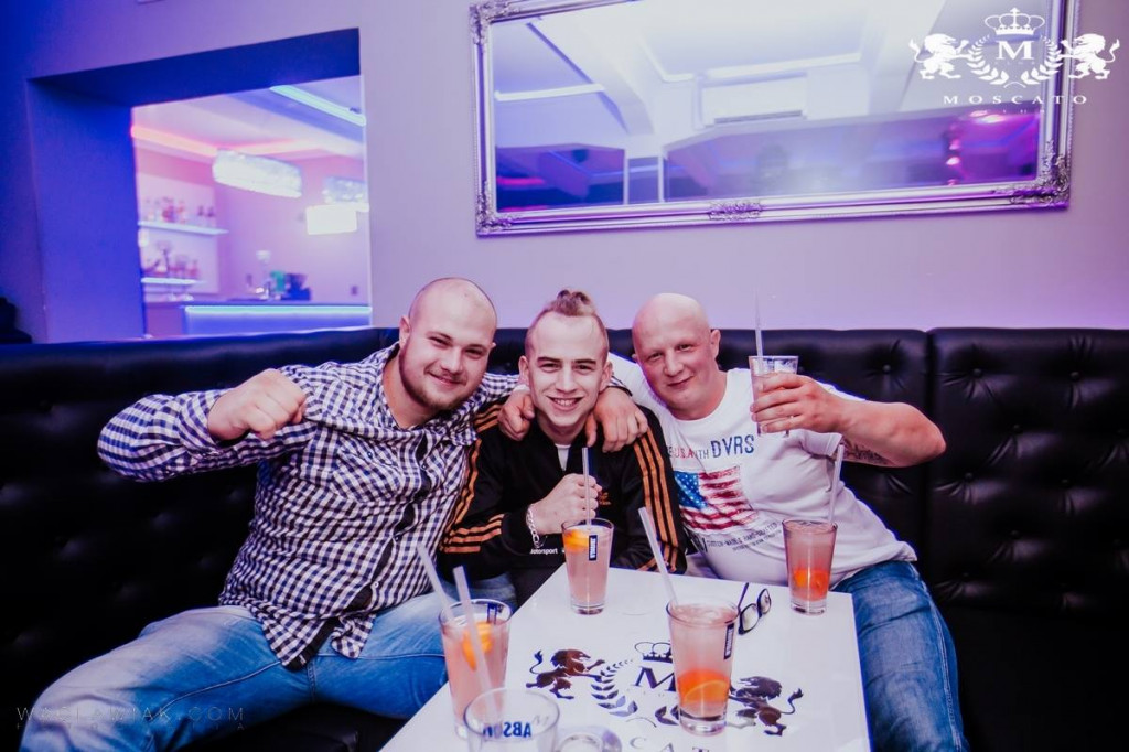 Moscato Club:  Dj Seli & Anwil Dance Team