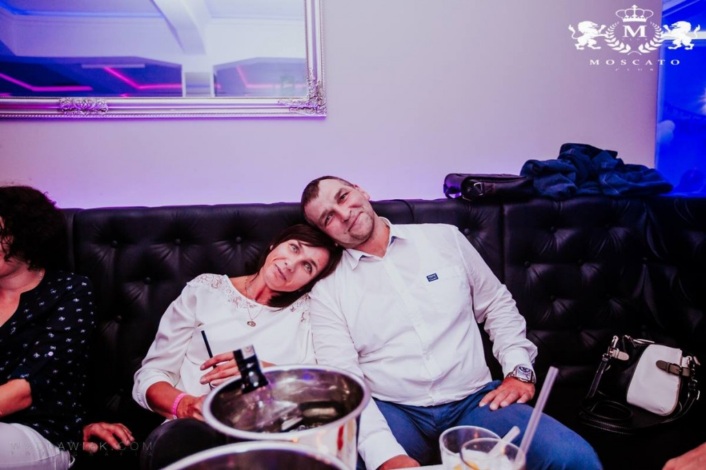 Moscato Club:  Dj Seli & Anwil Dance Team