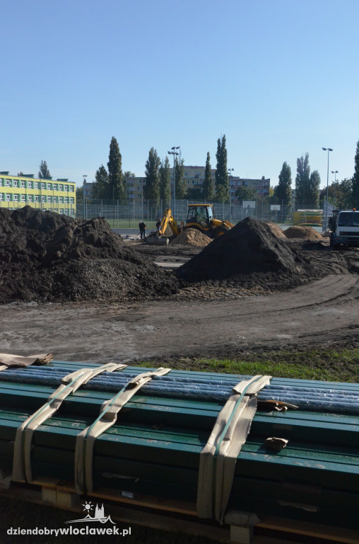 Budowa boiska przy ZS Elektrycznych