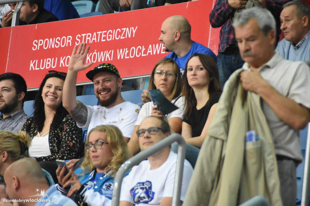 Kibice na meczu o Superpuchar Polski