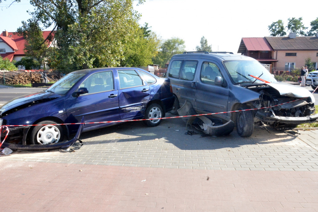 W Michelinie zderzyły się 3 auta