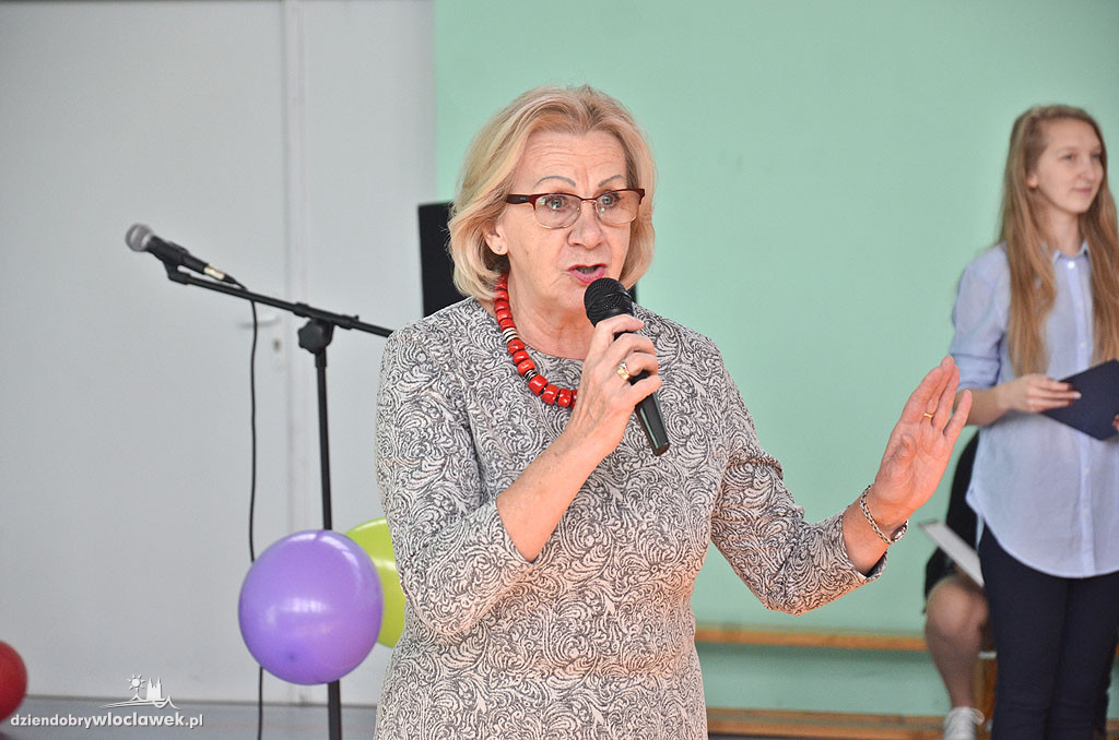Otrzęsiny klas pierwszych w LZK