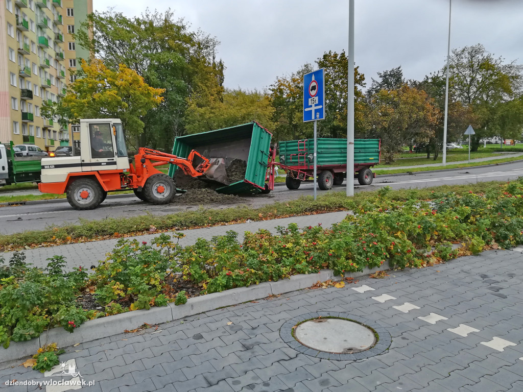 Przyczepa przewróciła się na Wienieckiej