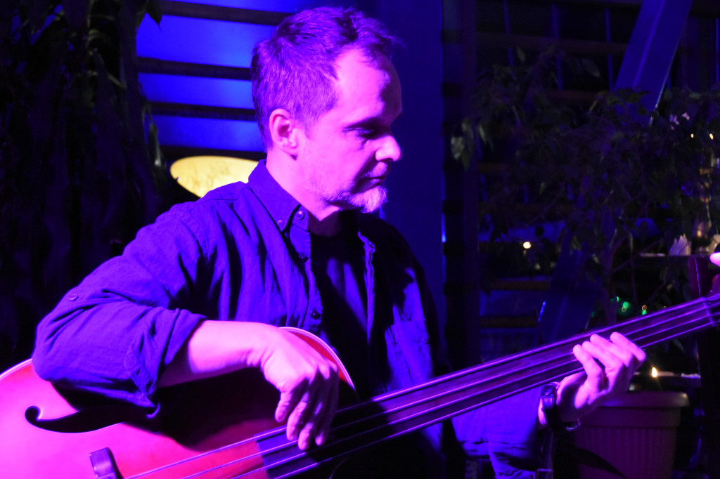 Mikromusic w klubokawiarni Rejs