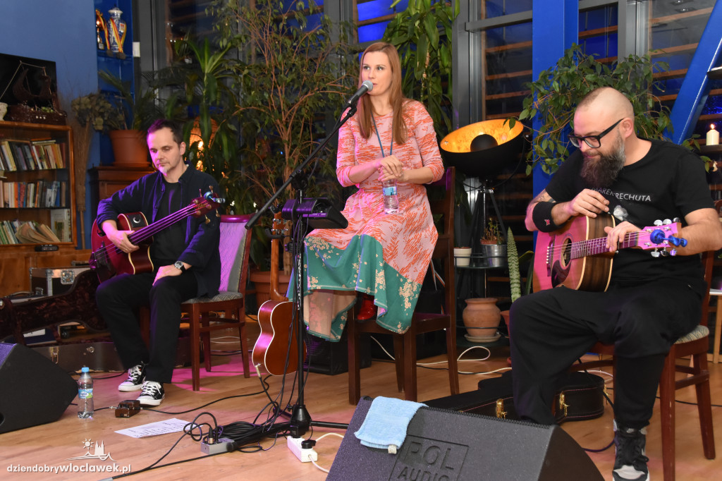 Mikromusic w klubokawiarni Rejs