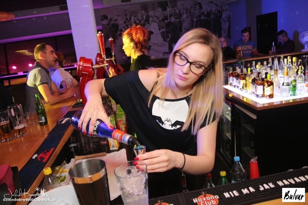 Piątkowe szaleństwo w sali Bulvar