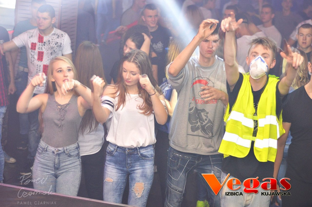 DJ Hazel w klubie Vegas w Izbicy Kuj.