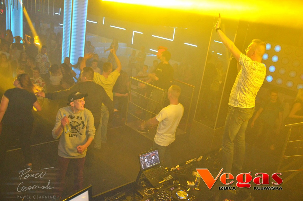 DJ Hazel w klubie Vegas w Izbicy Kuj.