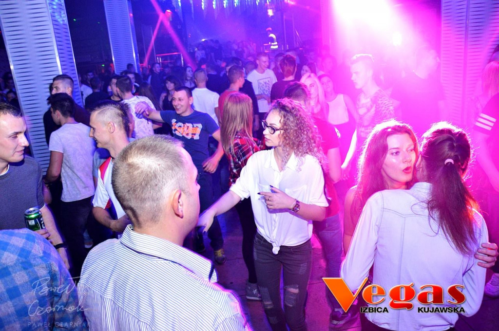 DJ Hazel w klubie Vegas w Izbicy Kuj.
