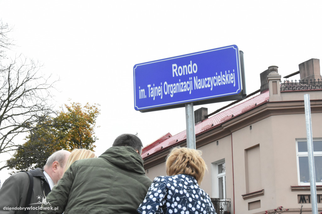 Nadanie rondu imienia TON