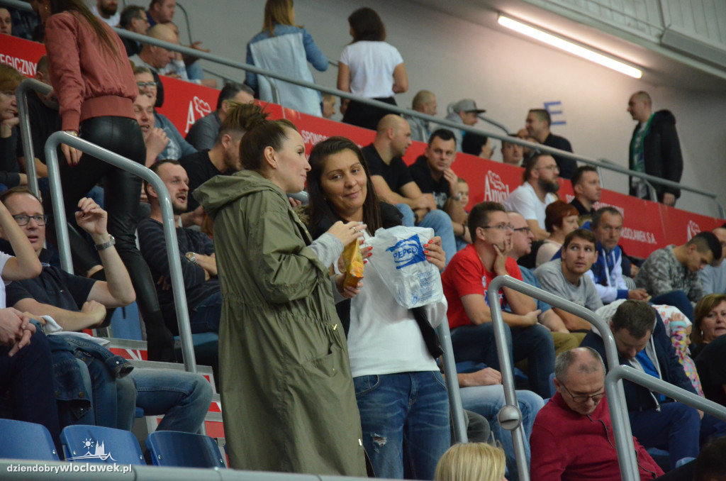 Kibice na meczu Anwil - Czarni Słupsk