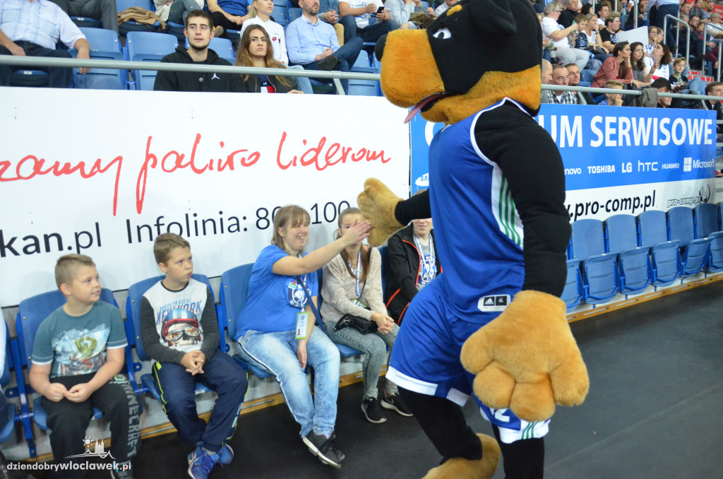 Kibice na meczu Anwil - Czarni Słupsk