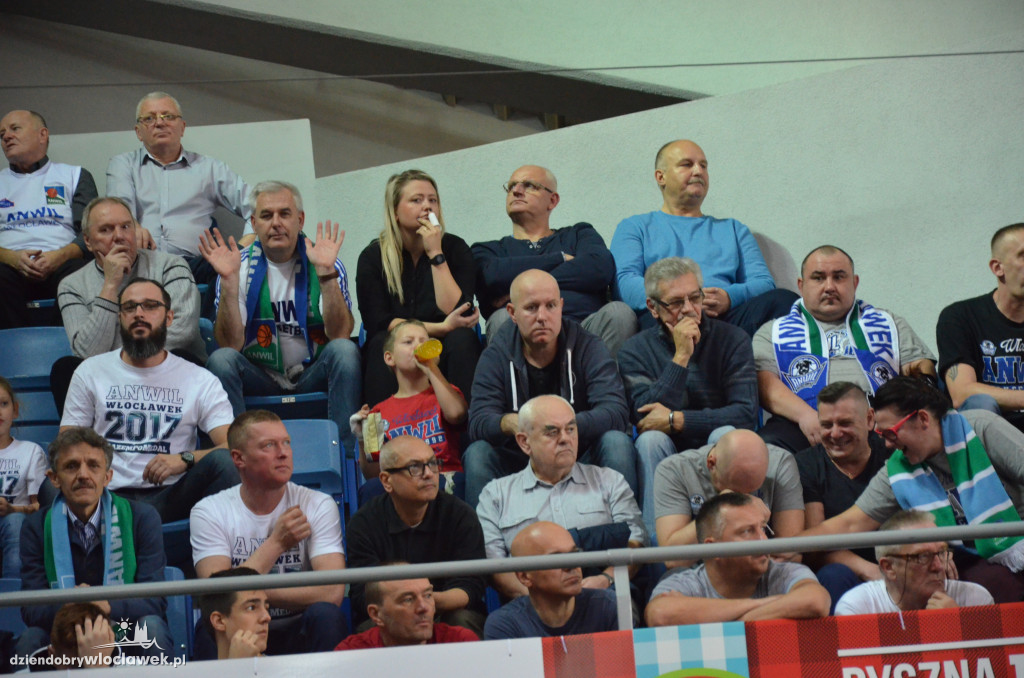 Kibice na meczu Anwil - Czarni Słupsk