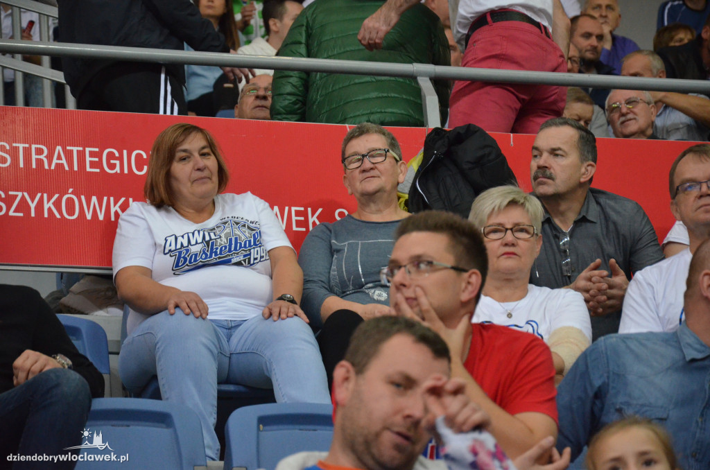 Kibice na meczu Anwil - Czarni Słupsk