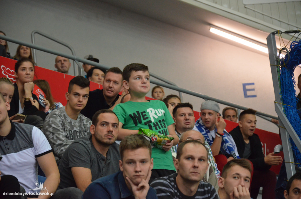 Kibice na meczu Anwil - Czarni Słupsk
