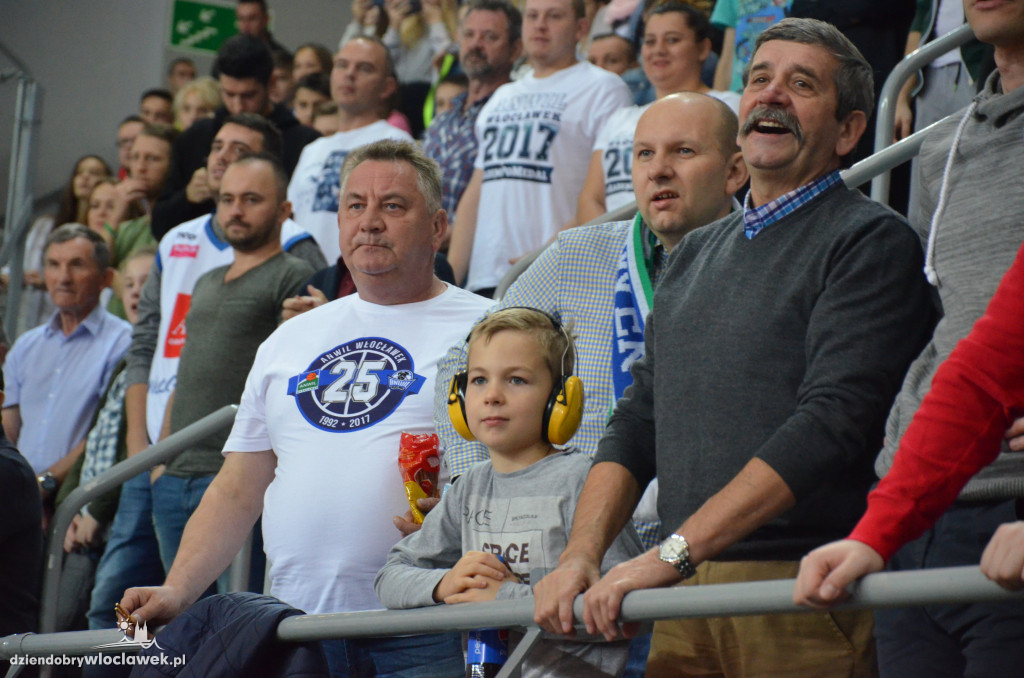 Kibice na meczu Anwil - Czarni Słupsk