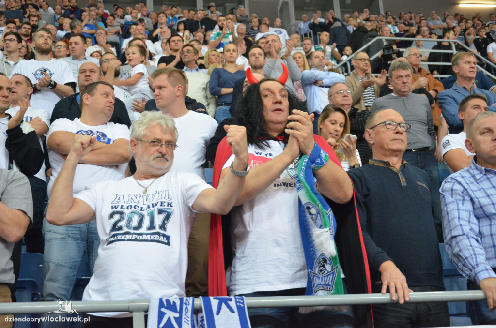 Kibice na meczu Anwil - Czarni Słupsk