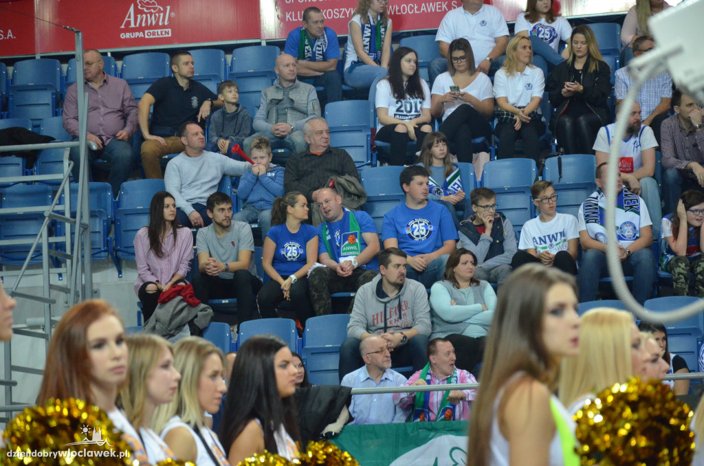 Kibice na meczu Anwil - Czarni Słupsk