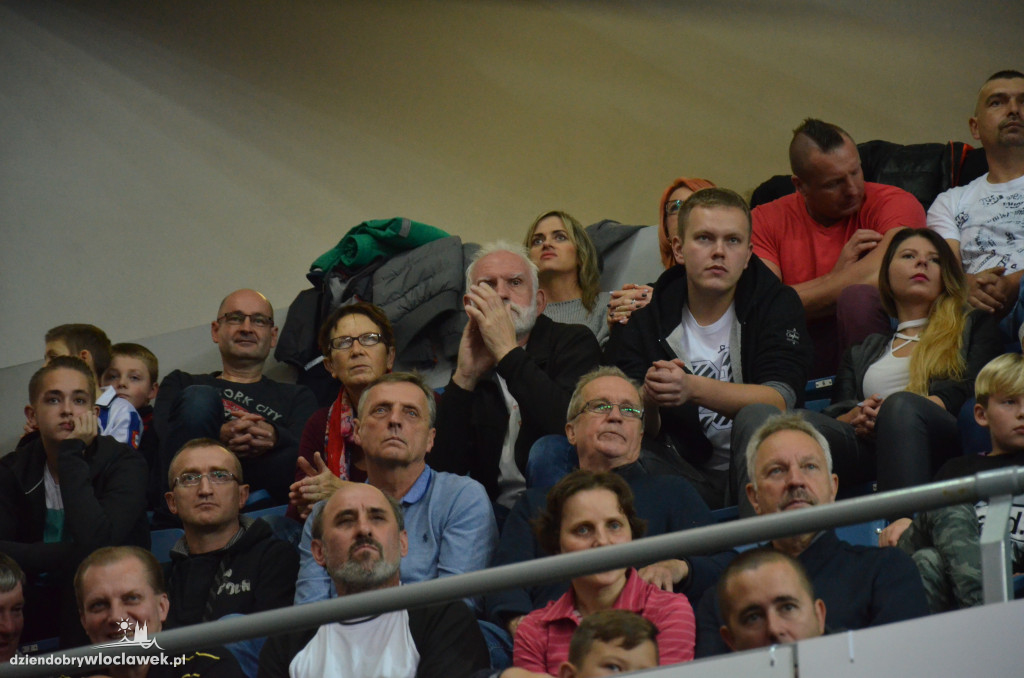 Kibice na meczu Anwil - Czarni Słupsk
