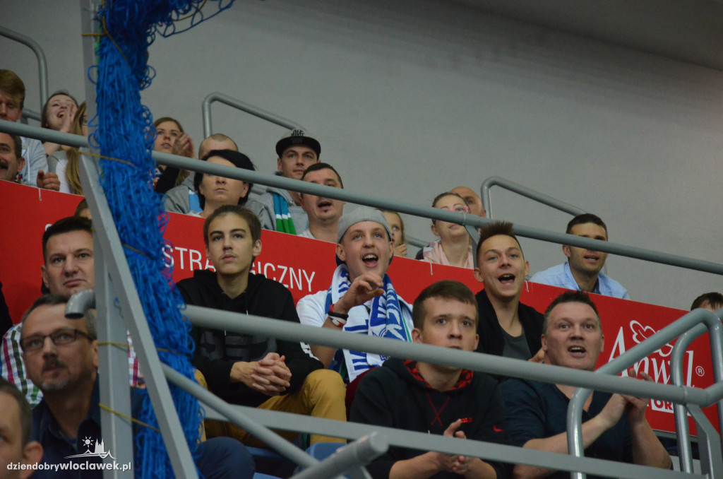 Kibice na meczu Anwil - Czarni Słupsk