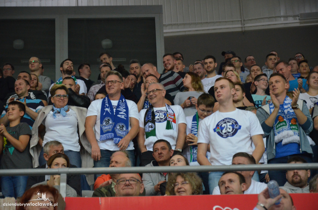 Kibice na meczu Anwil - Czarni Słupsk