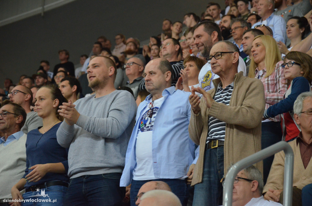 Kibice na meczu Anwil - Czarni Słupsk