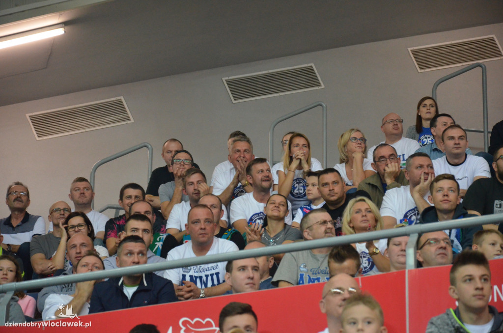 Kibice na meczu Anwil - Czarni Słupsk