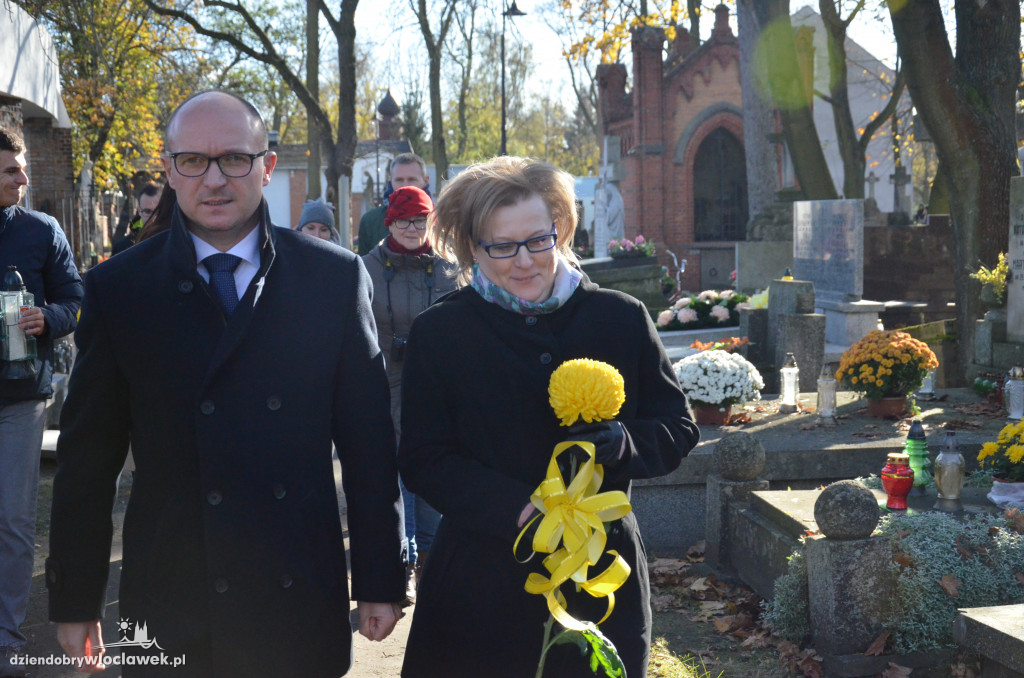 Odwiedzili groby znanych włocławian