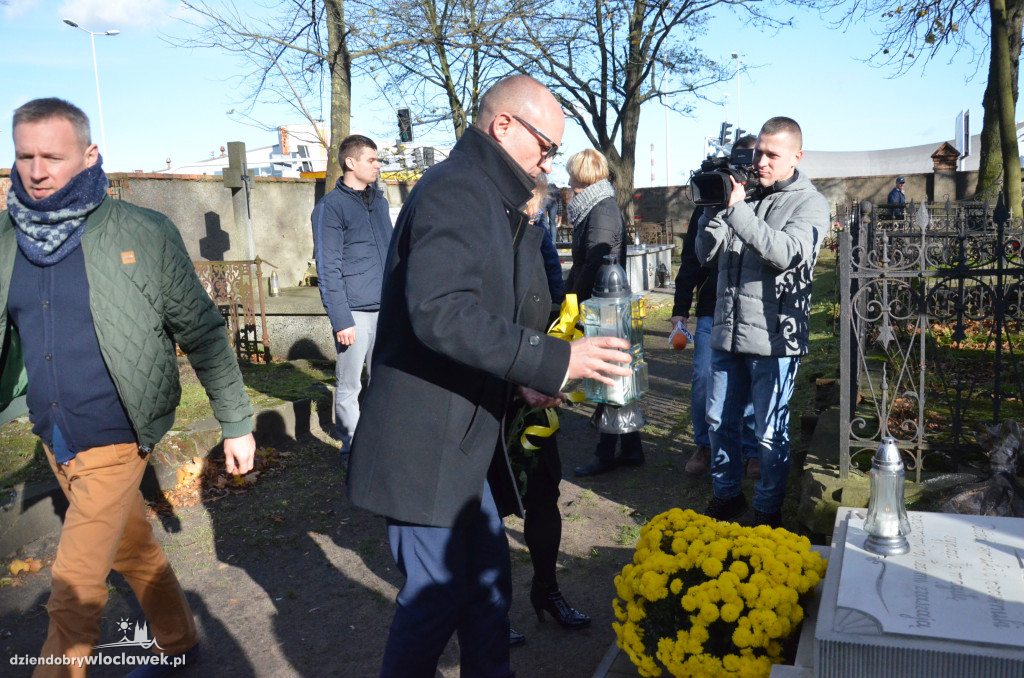 Odwiedzili groby znanych włocławian