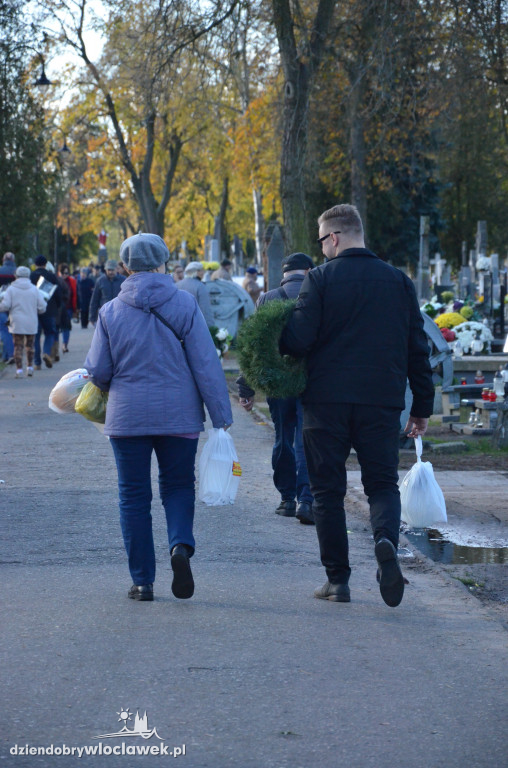 Przygotowania do Wszystkich Świętych
