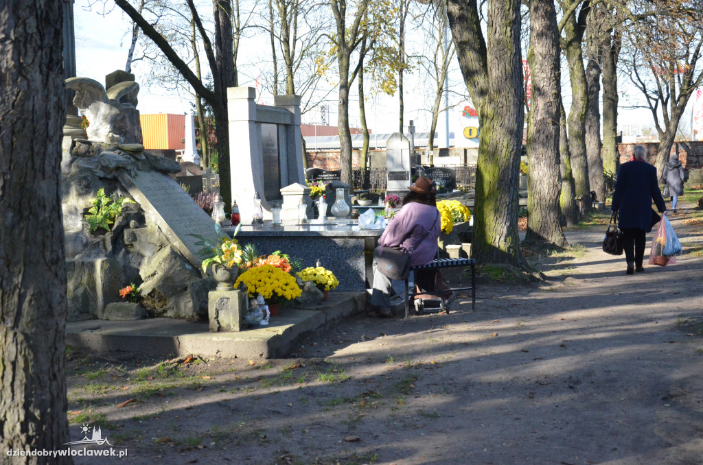 Przygotowania do Wszystkich Świętych