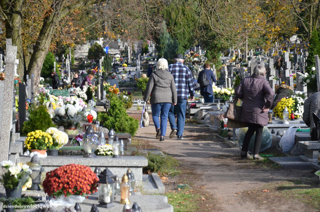 Przygotowania do Wszystkich Świętych