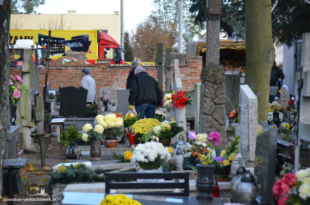 Przygotowania do Wszystkich Świętych