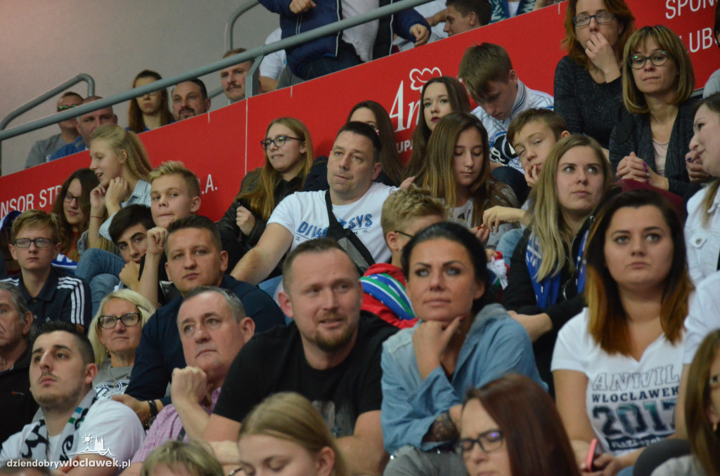 Kibice podczas meczu Anwil - TBV Start