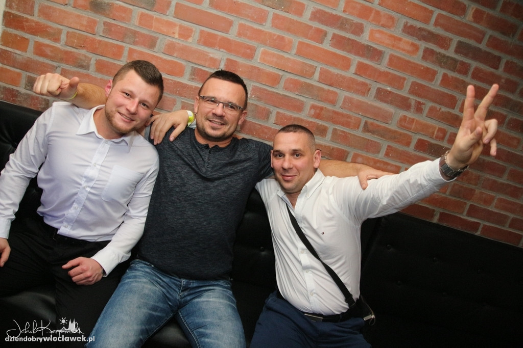 Sobotnia noc w Browarze Loft