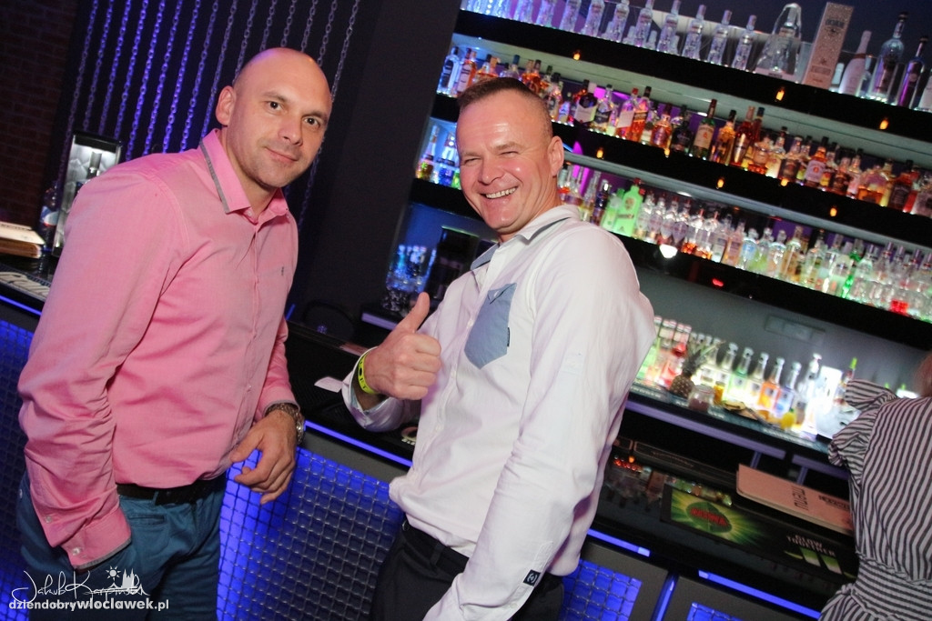 Sobotnia noc w Browarze Loft
