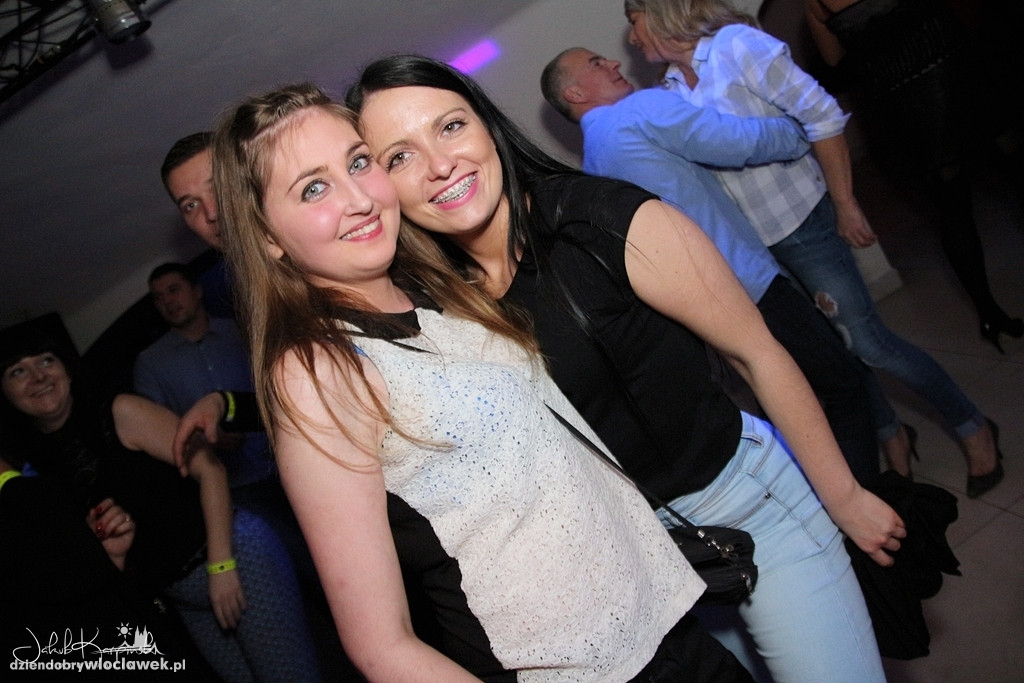 Sobotnia noc w Browarze Loft