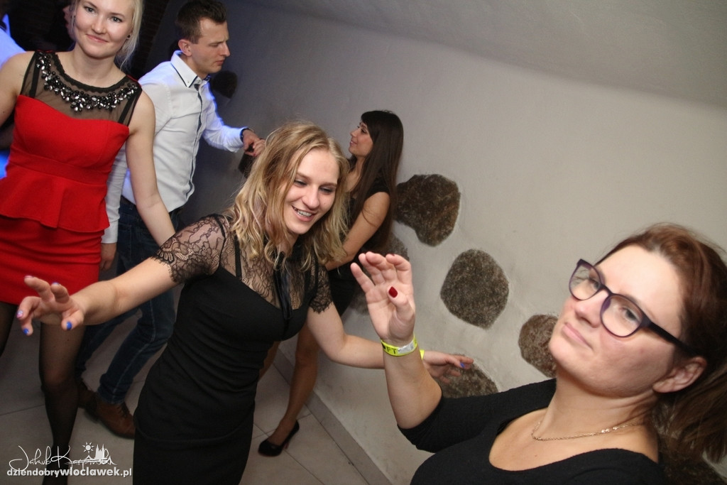 Sobotnia noc w Browarze Loft