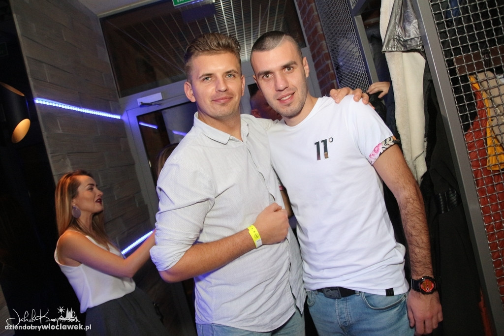 Sobotnia noc w Browarze Loft