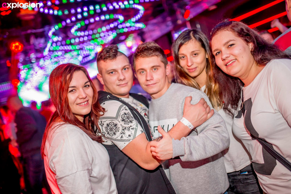 Piękni i Młodzi w klubie Explosion